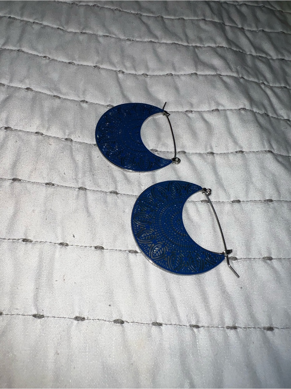 Source Unknown Blue Crescent Hoop Earrings with Paisley Motif